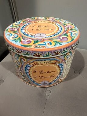 Dolce and Gqbana Made in Italy. EMPTY Fiasconaro Panettone Large 10” Storage